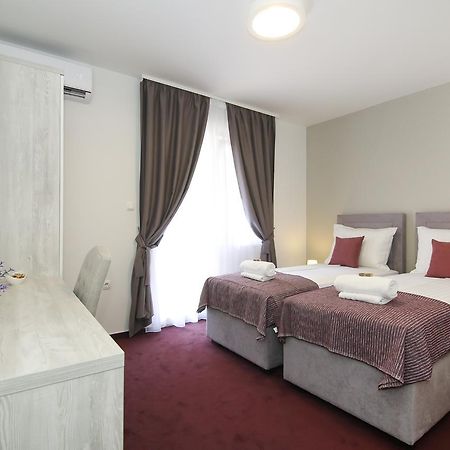 Maxim Rooms & Apartments Сплит Екстериор снимка