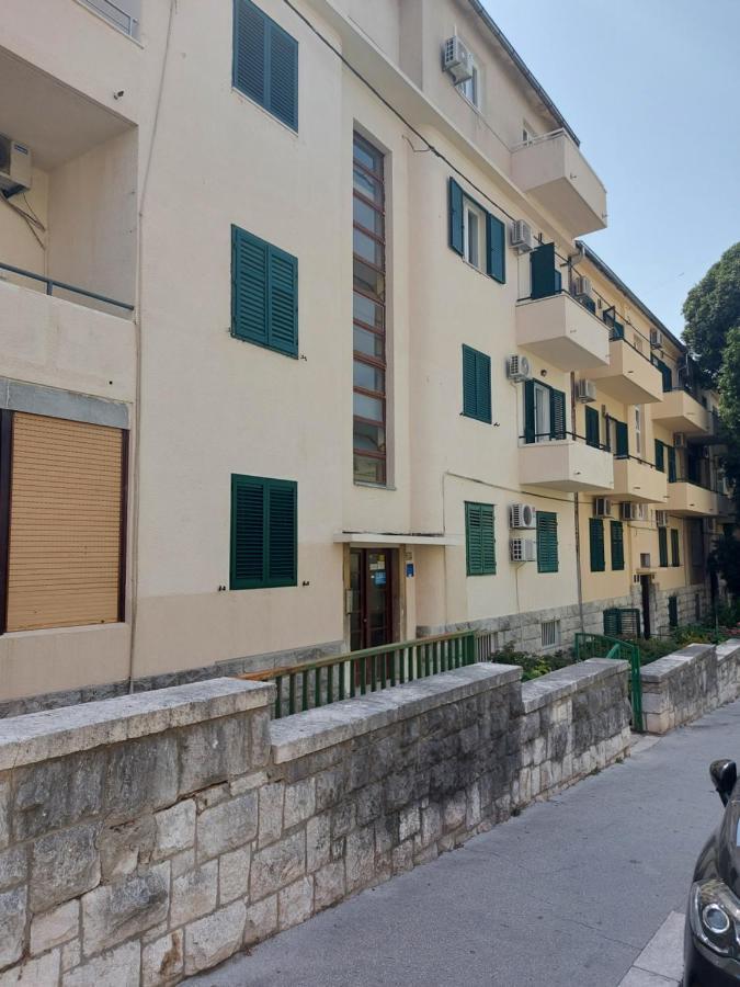 Maxim Rooms & Apartments Сплит Екстериор снимка
