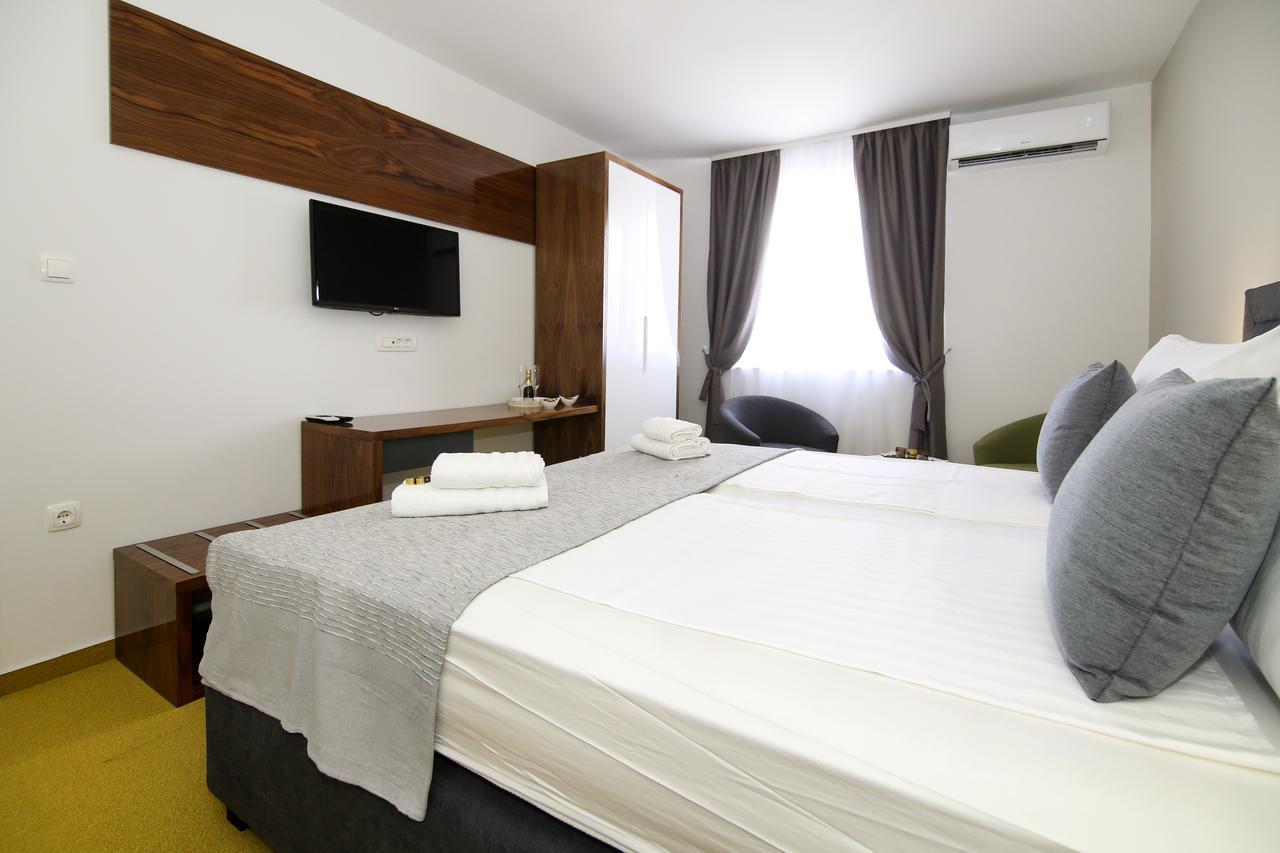 Maxim Rooms & Apartments Сплит Екстериор снимка